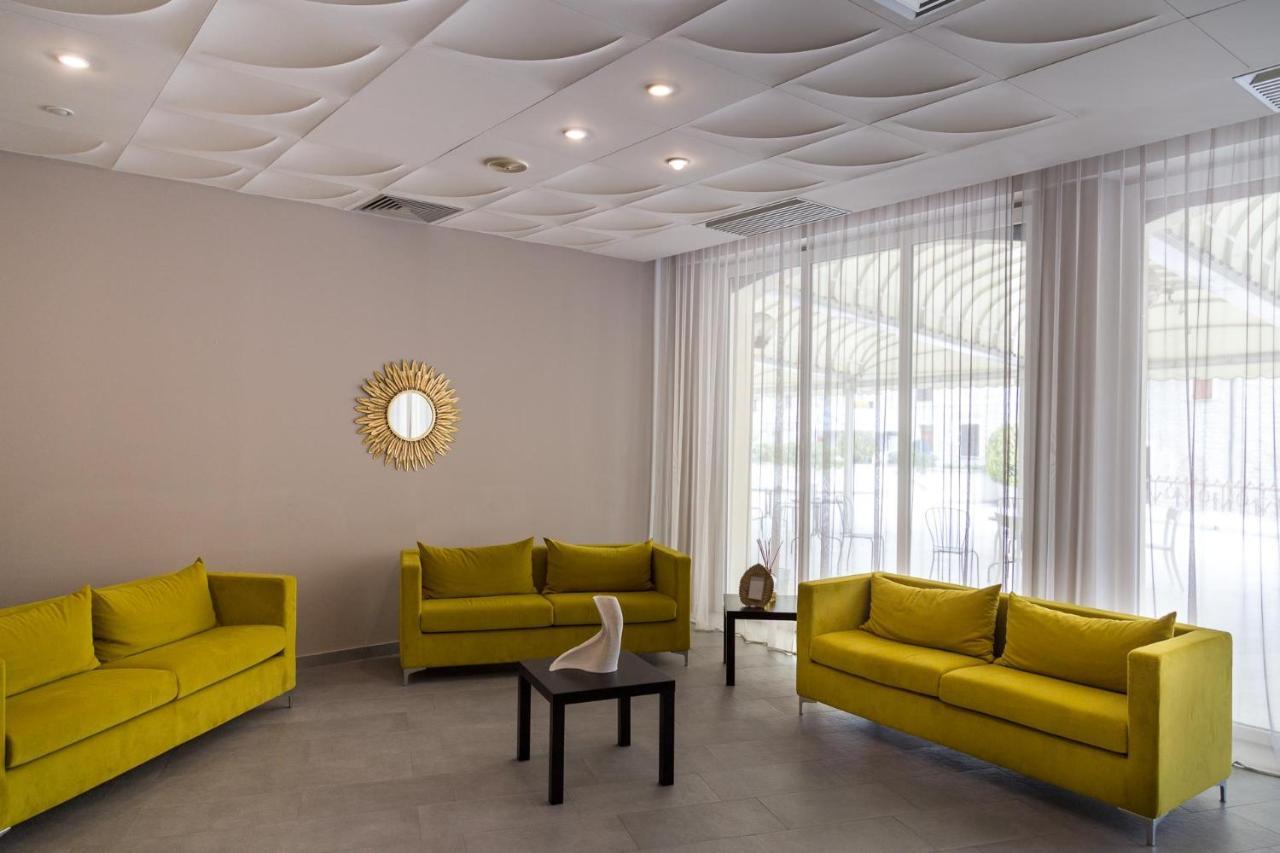 Hotel Terme Di Frasassi Genga  Exteriör bild