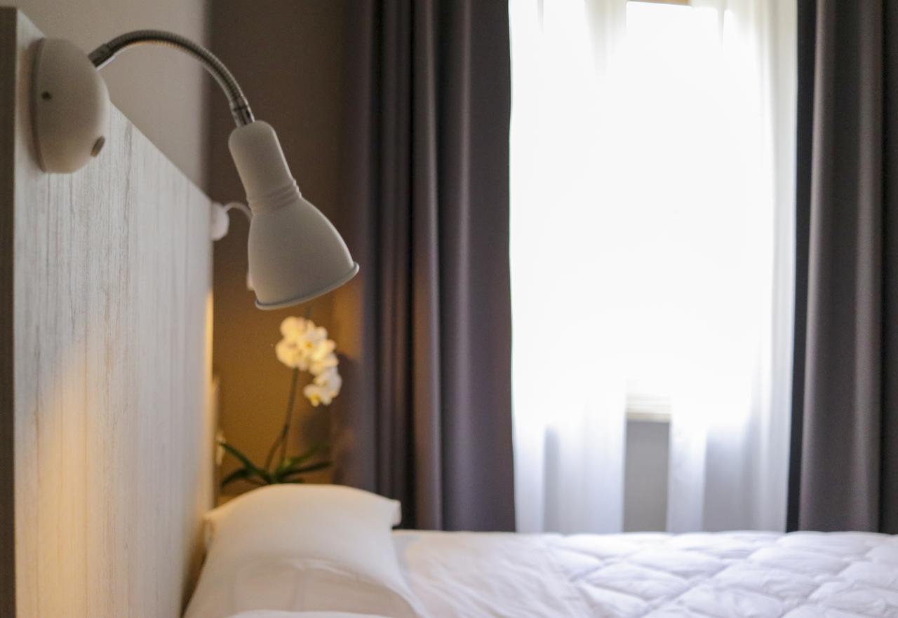 Hotel Terme Di Frasassi Genga  Exteriör bild
